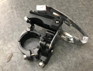 Shimano SLX FD-M670 10-speed Triple Front Derailleur, Top Swing, Dual-Pull