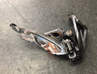 Shimano XT FD-M8000-H 11-speed Triple Front Derailleur, Side Swing, High Clamp Band Mount