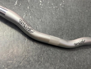 Amoeba Aluminium Handlebar 25.4mm x 670mm Silver