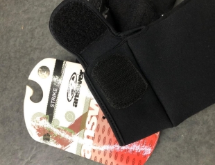 Answer Strike Golves