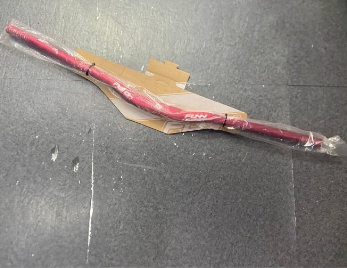 Funn Fullon Handlebar 31.8mm x 750mm Red