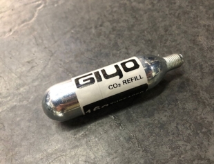 Giyo CO2 Cartridges with Thread - 16g