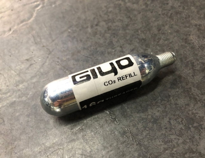 Giyo CO2 Cartridges with Thread - 16g