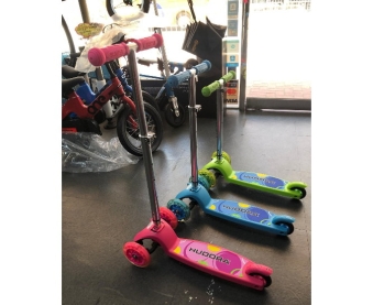 HUDORA 125 Kick Scooter for children 3-wheels