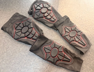 The One Kids Knee Pad Elbow Pads Anti Slip Guards for Child Girls Boys 2-7 years old Red