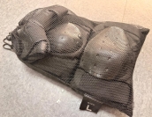 The One Kids Knee, Elbow Pads, Anti Slip Guards for Adult L The One Kids Knee, Elbow Pads, Anti Slip Guards for Adult L