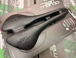 Selle San Marco Aspide Open-Fit Dynamic Wide Saddle Black