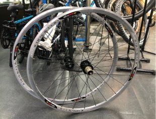 Sunringle Accelerator R2.0 Road Alloy Wheelset Silver 700c QRx100/130mm