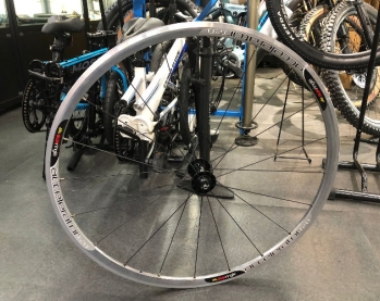 Sunringle Accelerator R2.0 Road Alloy Front Wheel Silver 700c QRx100